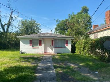 Main picture of 1219 Carr Ave