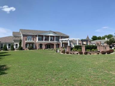 Main picture of 111 SE 22nd St