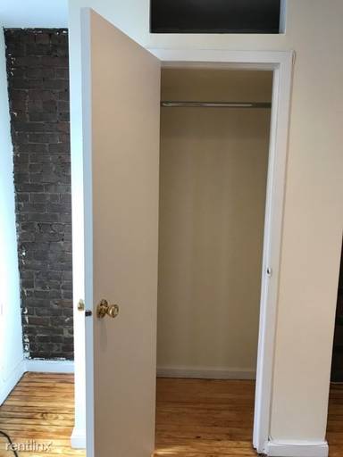 Main picture of 203 Chrystie St