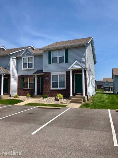 Main picture of 19 Junction Dr W
