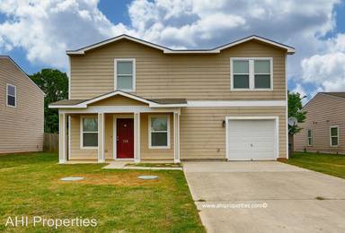 Main picture of 138 Bayside Ln