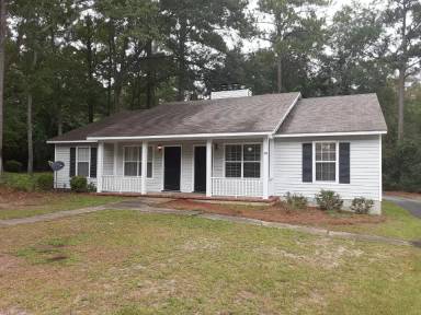Main picture of 2 Wooddale Dr