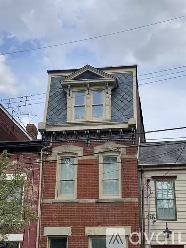 Main picture of 718 Cedar Ave