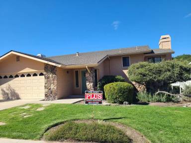 Main picture of 300 Valley View Dr