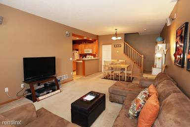 Main picture of 12215 Urbank St NE