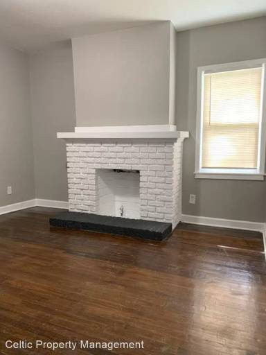Main picture of 1218 E 44th St