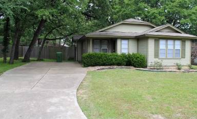 Main picture of 3203 Chapel Ct