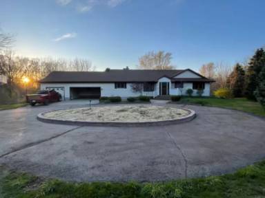 Main picture of 10091 Barnes Rd