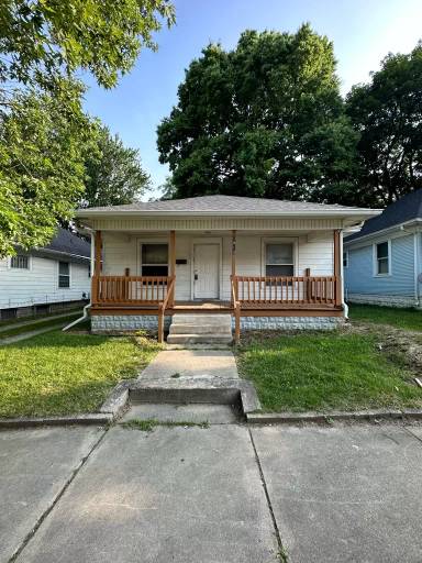 Main picture of 1010 E Taylor St