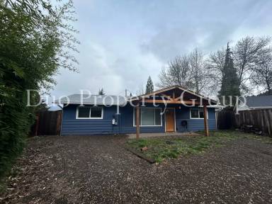 Main picture of 827 E 35th Pl
