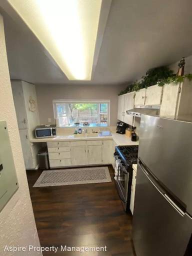 Main picture of 132 Highland Dr