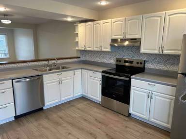 Main picture of 215 Spruce St