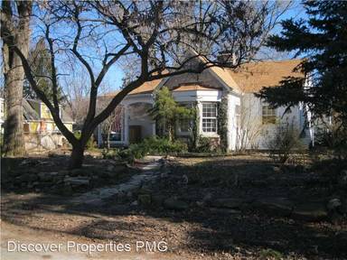 Main picture of 5841 Indianola Ave