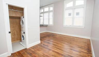 Main picture of 122 S Main St