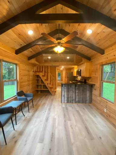 Main picture of 210 River Home Ln