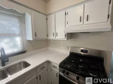 Main picture of 6638 W Windsor Ave