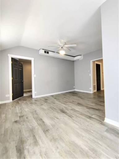 Main picture of 106 W Comanche Ave