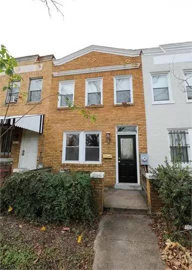 Main picture of 309 17th St SE