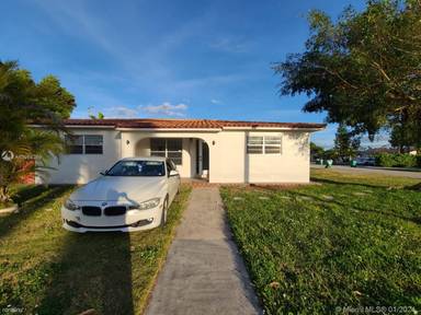 Main picture of 4325 SW 87th Ave