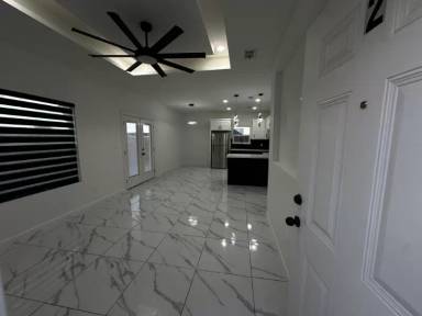 Main picture of 921 13th St