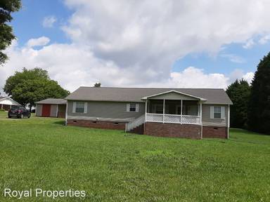 Main picture of 3078 Old US Highway 70