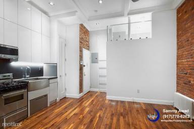 Main picture of 234 W 14th St