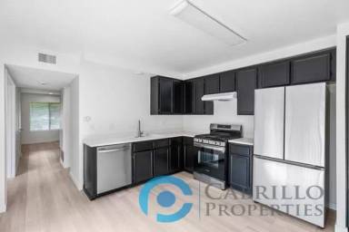 Main picture of 5067 La Cuenta Dr