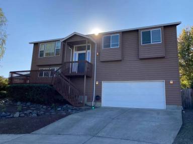 Main picture of 240 SE Lebleu Ln