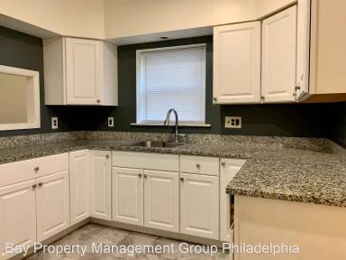 Main picture of 2028 E Ontario St