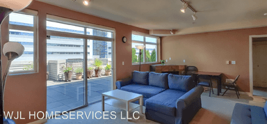 Main picture of 300 110th Ave NE