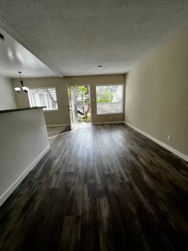 Main picture of 5323 Ruby St