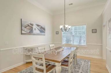 Main picture of 1485 Oakhurst Dr