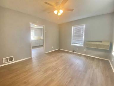 Main picture of 2311 25th St