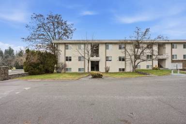 Main picture of 3102 E 27th Ave