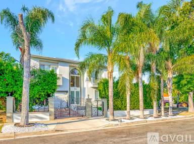 Main picture of 18233 Sugarman St
