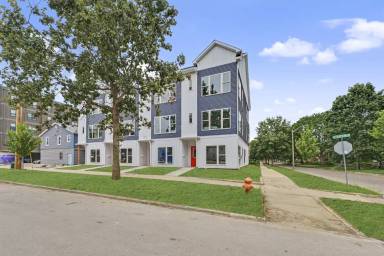 Main picture of 108 S 5th St