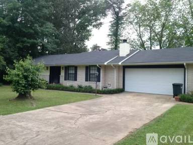 Main picture of 5808 Hiawatha Dr
