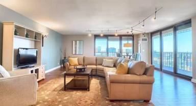 Main picture of 1523 Market St