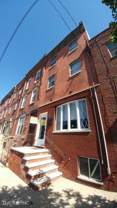 Main picture of 1225 Snyder Ave