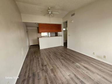 Main picture of 13548 Caliente Dr