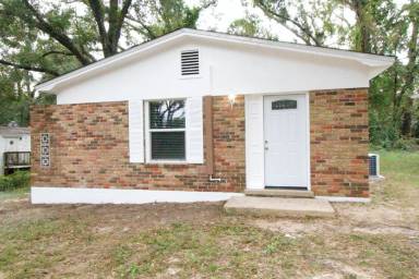 Main picture of 5523 Shell Rd