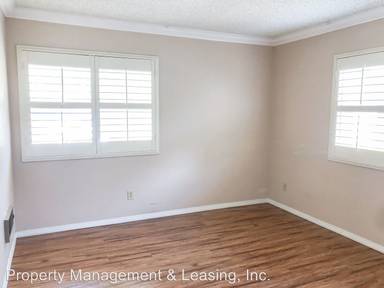 Main picture of 211 Woodland Pkwy