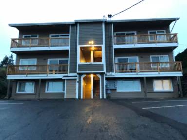 Main picture of 321 N Wycoff Ave