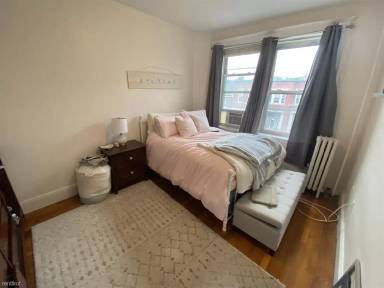 Main picture of 250 Allston St