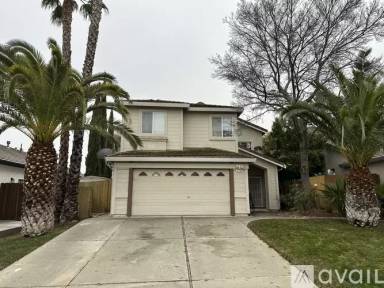 Main picture of 548 Edenderry Dr