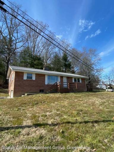 Main picture of 230 Preacher Laws Rd