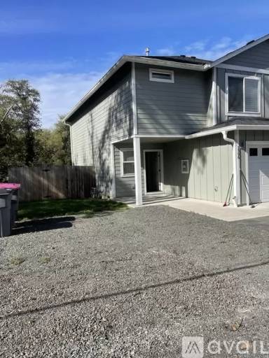 Main picture of 1396 S Wahanna Rd