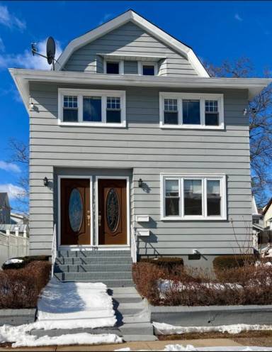 Main picture of 119 Bremond St
