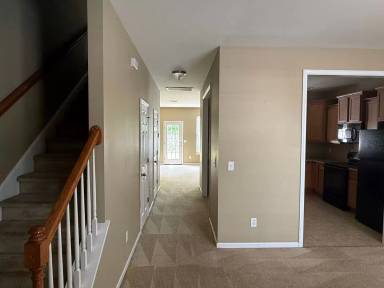 Main picture of 609 Hemingway Cir