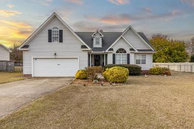 Main picture of 309 Woodcroft Dr